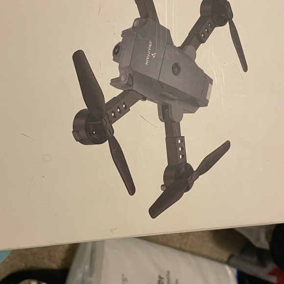 Mini foldable drone - Picture 2 of 3